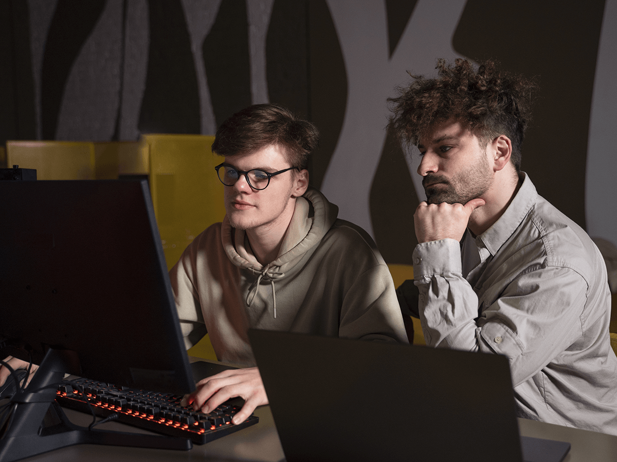 tech professionals defining software engineers vs software developers skills 