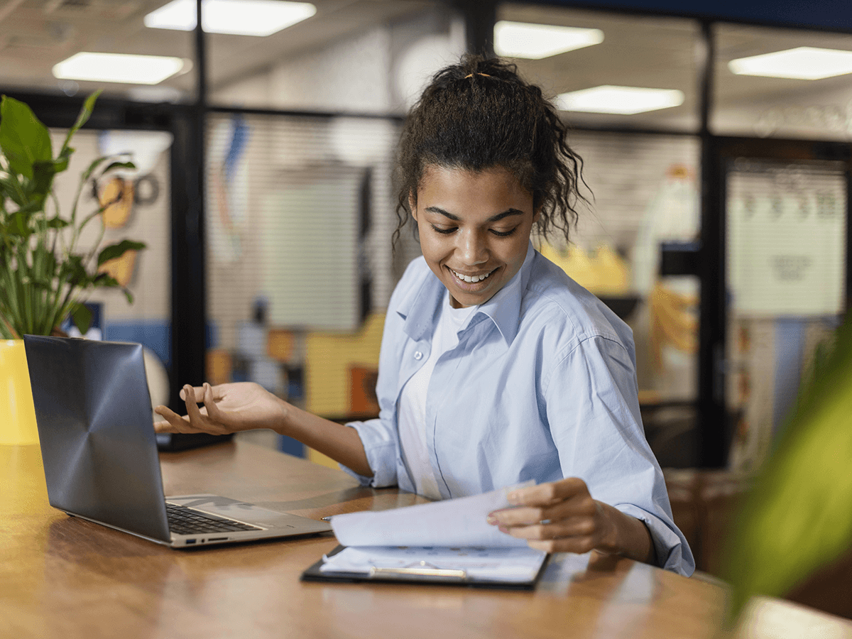 Engineer staying updated to latest trends as key strengths of a software engineer.