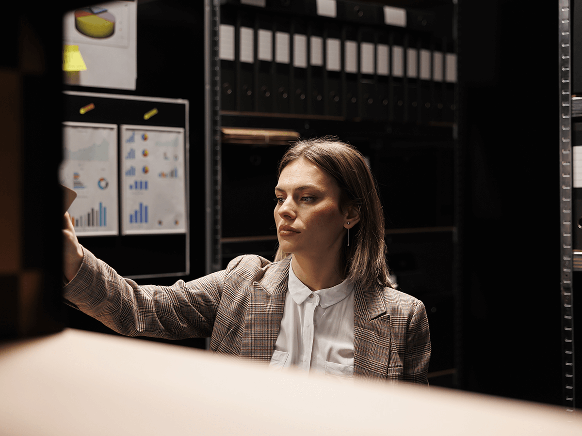 Tech professional with the professional journey of what is a database researcher role.
