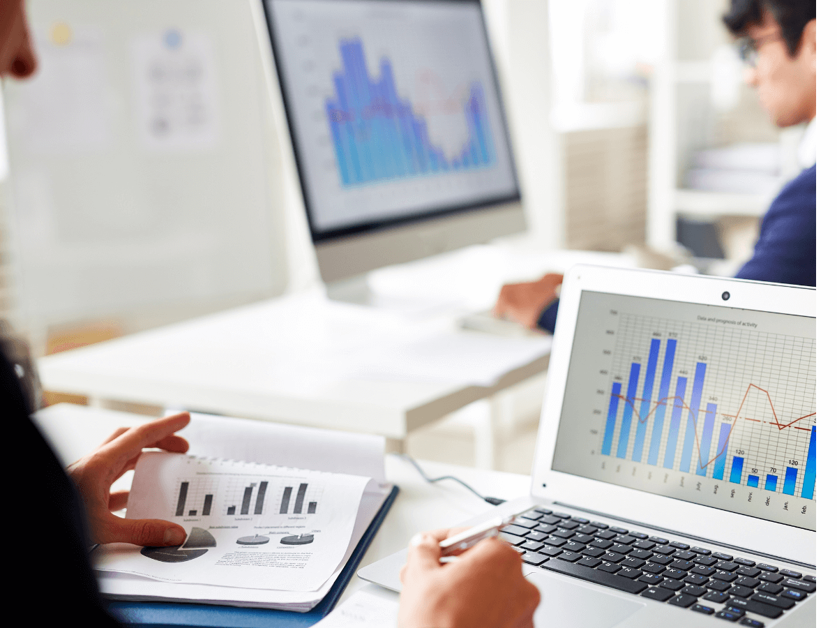 Data scientists with hands-on data science practice for analysing data.